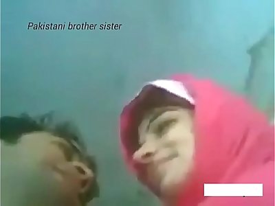 Real brother and sister home alone// Watch Full 9 min video at http://wetx.pw/sisfucker